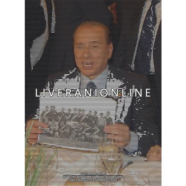 MILANO 4/10/2007 PIAZZA AFFARI FESTA DEL TRICOLORE DI ALLEANZA NAZIONALE NELLA FOTO SILVIO BERLUSCONI FOTO MARIO ROMANO/AG ALDO LIVERANI
