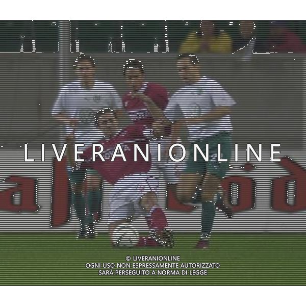 WOLFSBURG (GERMANIA) 26/08/2003 FINALE DI RITORNO INTERTOTO 2003 WOLFSBURG-PERUGIA NELLA FOTO:TEDESCO ED IL N 21 PETROV* FOTO 1905/ROBERTO SETTONCE/ALDO LIVERANI S.A.S.