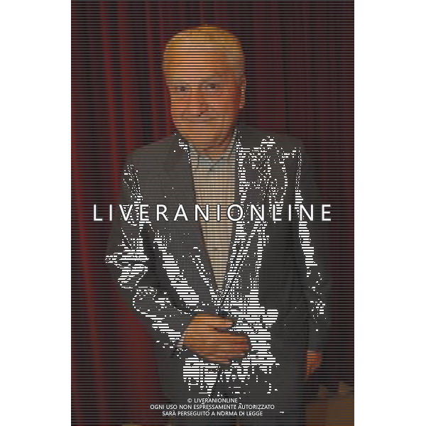 MILANO 8/10/2007 TEATRO MANZONI VIA MANZONI PRESENTAZIONE DELLO SPETTACOLO: -SARTO PER SIGNORA- NELLA FOTO CAMILLO MILLI Ph MARIO ROMANO/AG ALDO LIVERANI