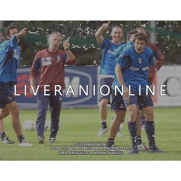 Raduno e Allenamento Nazionale Italiana Coverciano(FI) - 09.10.2007 Nella Foto: roberto donadoni e i giocatori scherzano con Massimo Oddo Ph.Vitez-Ag. Aldo Liverani