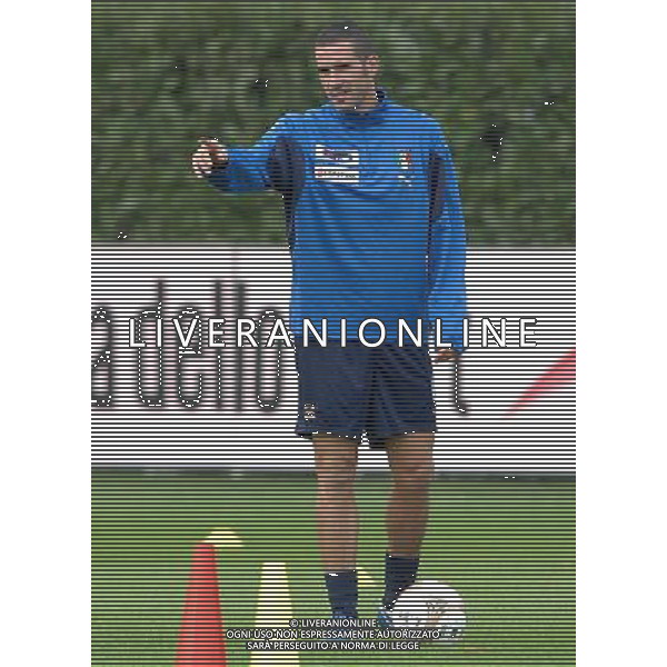 Raduno Nazionale Italiana Coverciano(FI) - 09.10.2007 Nella Foto: LUCARELLI CRISTIAN /Ph.Vitez-Ag. Aldo Liverani