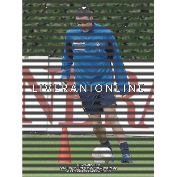 Raduno Nazionale Italiana Coverciano(FI) - 09.10.2007 Nella Foto: LUCARELLI CRISTIAN /Ph.Vitez-Ag. Aldo Liverani