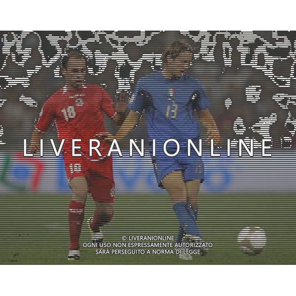 Genova 13-10-2007 qualificazione euro 2008 italia-georgia 2:0 nella foto ambrosini e menteshashvili ph marco luzzani/ag aldo liverani s.a.s.