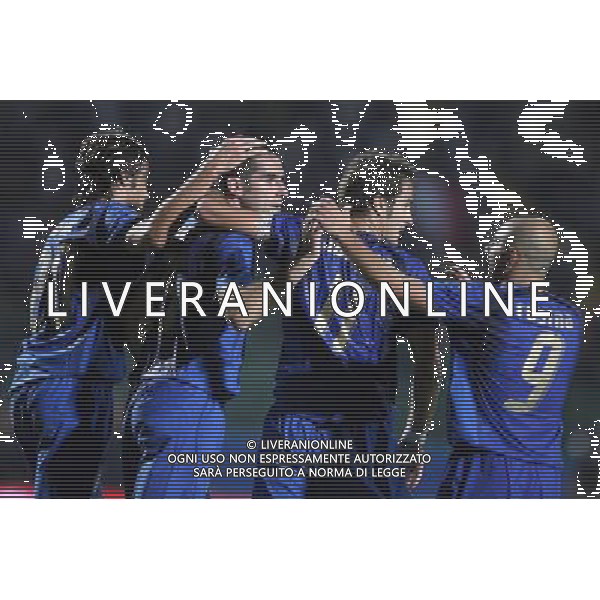 Italia - Sud Africa Amichevole a Siena - 17.10.2007 Nella Foto: ESULTANZA DOPO IL GOL DELL\'1-0 DI CRISTIANO LUCARELLI Ph.Vitez-Ag. Aldo Liverani Sas