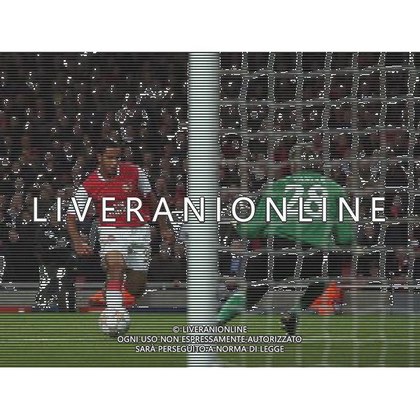 Arsenal - Slavia Praga, Champions League Qualifier, Group H , London, 23/10/2007 nella foto Theo Walcott of Arsenal scores his second goal 5-0 (il secondo gol di Theo Walcott del 5-0) Picture by Ian Kington (IPS PHOTO AGENCY)/AG. ALDO LIVERANI SAS ONLY ITALY