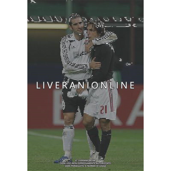 Milan - Shakhtar Donetsk Champions League 24/10/2007 nella foto andrea pirlo e cristiano lucarelli a fine gara ph luzzani/Ag. Aldo Lliverani SAS