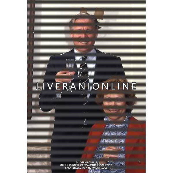 Nils Liedholm con la moglie nella sua casa nel Monferrato ph archivio agenzia aldo liverani Sas