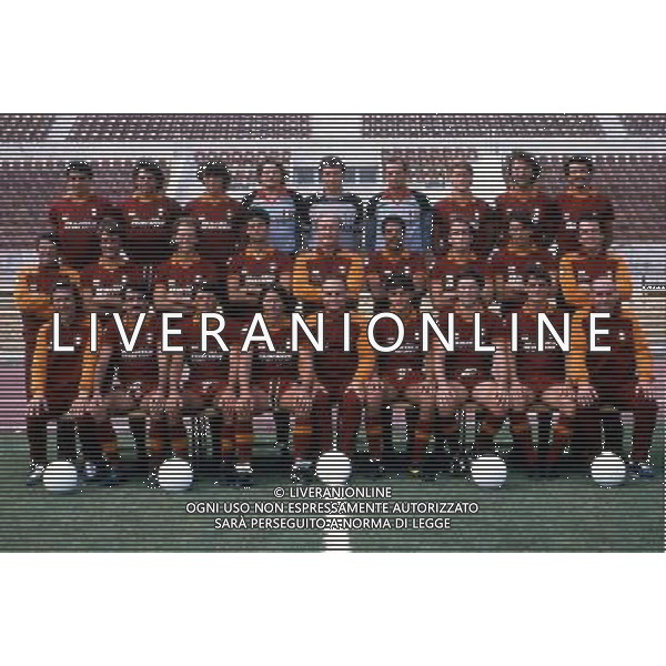 Nils Liedholm allenatore della Roma con la formazione vincitrice dello scudetto nel 1982/83 ph archivio agenzia aldo liverani Sas