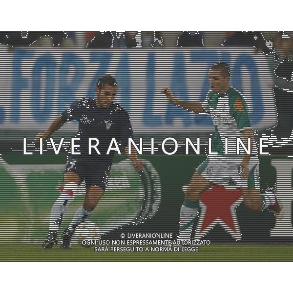 Roma - Stadio Olimpico - 06/11/2007 - Uefa Champions League 2007/2008 - fase a gironi 4° giornata Gruppo C - Lazio Vs Werder Brema (2-1) - nella foto: Mourad MEGHNI e Leon ANDREASEN ph Corradetti / ag. Aldo Liverani