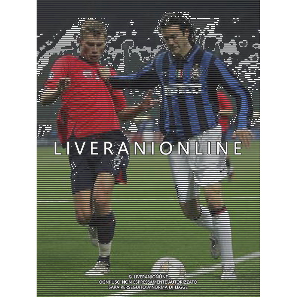 Milano 07/11/2007 champions league 2007/08 inter-cka mosca 4:2 nella foto santiago solari e aleksei berezutski ph marco luzzani/ag aldo liverani s.a.s.