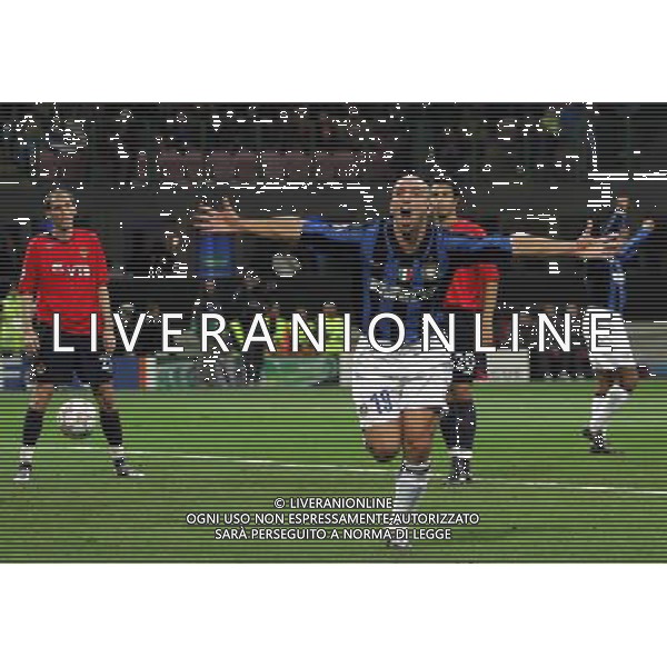 Milano 07/11/2007 champions league 2007/08 inter-cka mosca 4:2 nella foto esteban cambiasso esulta dopo il secondo gol ph marco luzzani/ag aldo liverani s.a.s.