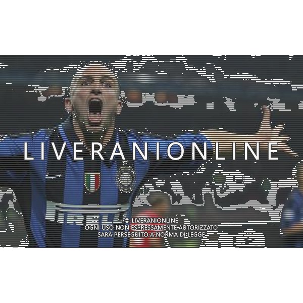 Milano 07/11/2007 champions league 2007/08 inter-cka mosca 4:2 nella foto esteban cambiasso esulta dopo il secondo gol ph marco luzzani/ag aldo liverani s.a.s.