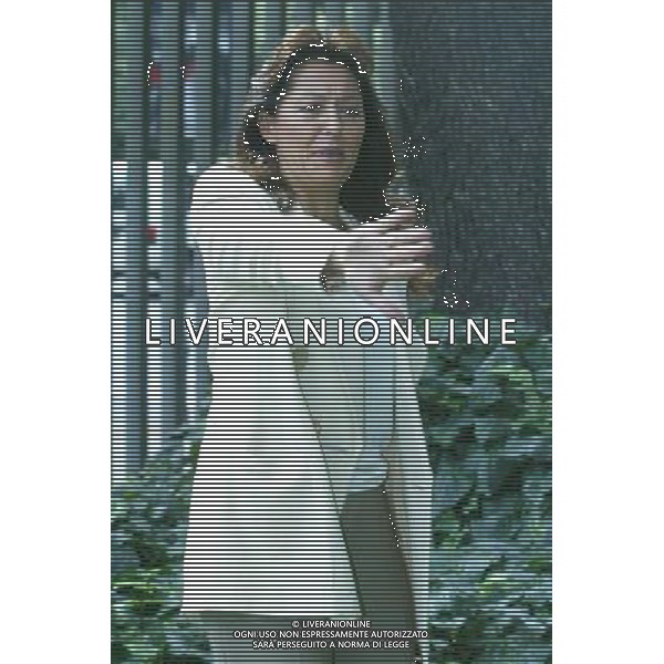 Roma 01/10/2003 - Carmen Lasorella e\' l\'autrice e la conduttrice del nuovo programma di Raidue \' Visite a domicilio \' in onda dal 6 ottobre alle 12.30. nella foto Carmen LASORELLA* © TvPhoto/Agenzia Aldo Liverani