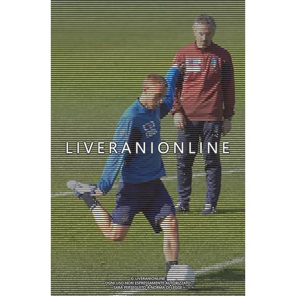 Allenamento della Nazionale Italiana a Coverciano Coverciano(FI) - 13.11.2007 Nella Foto:Roberto Donadoni osserva Daniele De Rossi /Ph.Vitez-Ag. Aldo Liverani