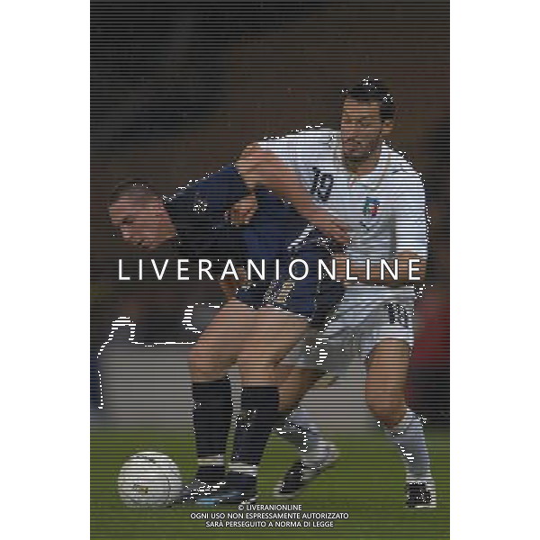 Qualificazioni ai Campionati Europei 2008 Glasgow - 17.11.2007 Scozia-Italia Nella Foto:Scott Brown-Gianluca Zambrotta /Ph.Vitez-Ag. Aldo Liverani