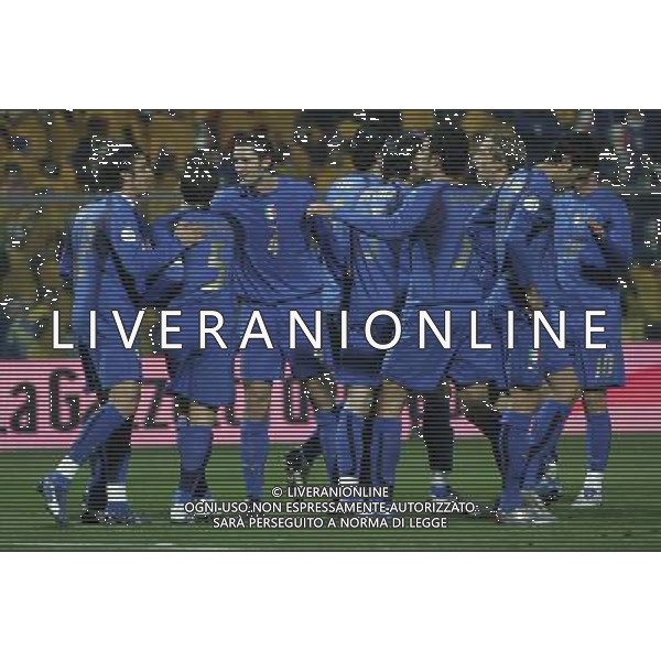 ITALIA-FAR OER QUALIF EURO 2008 21/11/2007 NELLA FOTO esultanza italia dopo autrorete far oer FOTO MARCO LUZZANI-AG ALDO LIVERANI