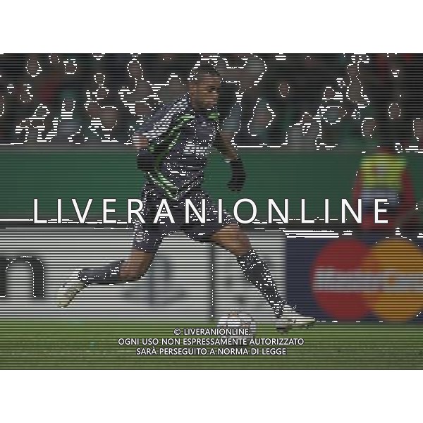 firo Fussball, Fu§ball Champions League 28.11.2007 Saison 2007/2008 SV Werder Bremen - Real Madrid NELLA FOTO Robinho Copyright by firo sportphoto-AG ALDO LIVERANI 