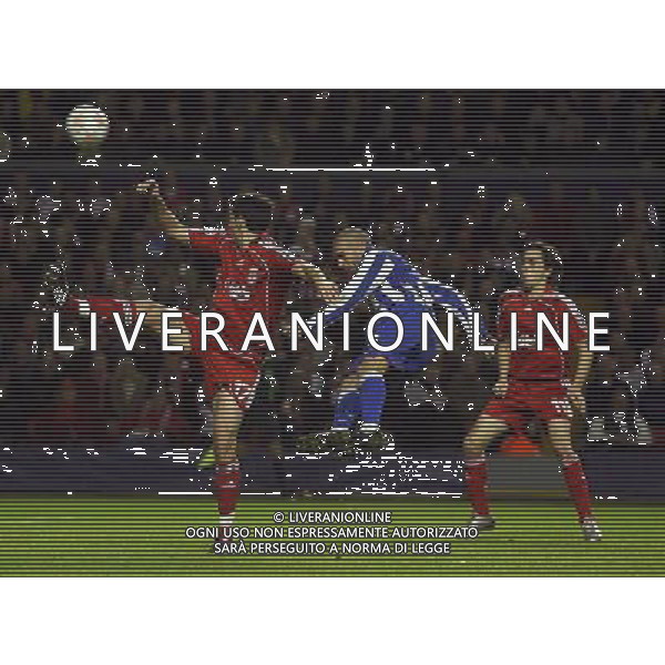 Lisandro Lopez tra Alvaro Arbeloa e Yossi Benayoun Liverpool fc - Porto fc Champions League Group A Anfield in Liverpool (UK) on 28/11/2007 pic MarcelloPozzetti©IPS - Photo Agency/Ag. Aldo Liverani Sas Only Italy - Only for Italian Market