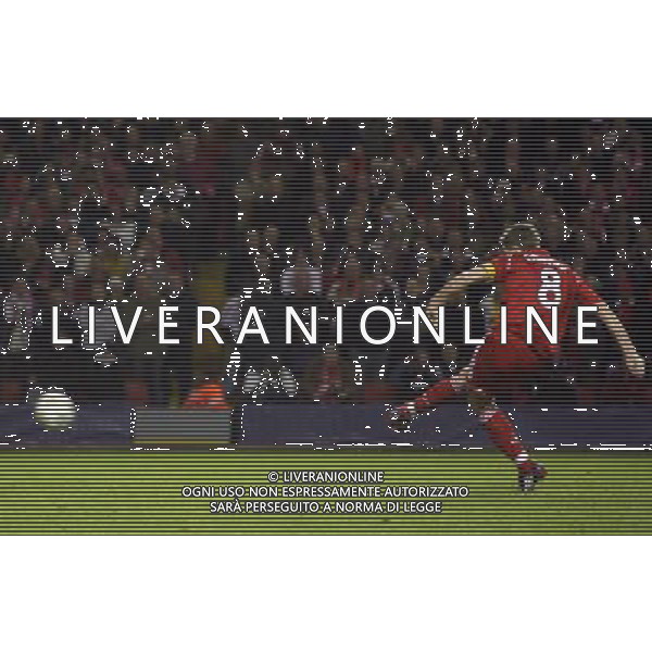 il gol su rigore di Steven Gerrard (captain) Liverpool fc - Porto fc Champions League Group A Anfield in Liverpool (UK) on 28/11/2007 pic MarcelloPozzetti©IPS - Photo Agency/Ag. Aldo Liverani Sas Only Italy - Only for Italian Market