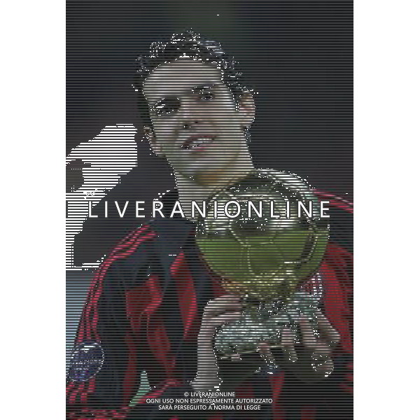 Milan - Celtic Champions League 04/12/2007 nella foto Ricardo Kaka\' con il pallone d\'oro ph luzzani/Ag. Aldo Liverani Sas