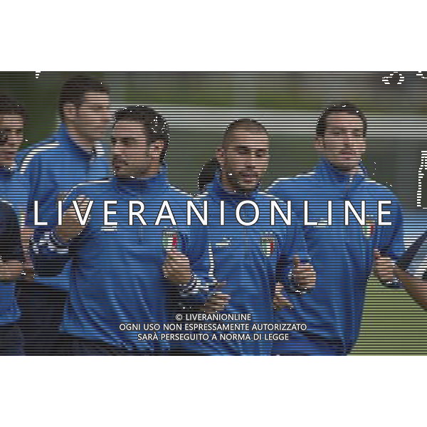 Coverciano (Fi) 07/10/2003 Allenamento della nazionale di calcio Nella foto: Allenamento del gruppo Ph Gianni Nucci/Aldo Liverani