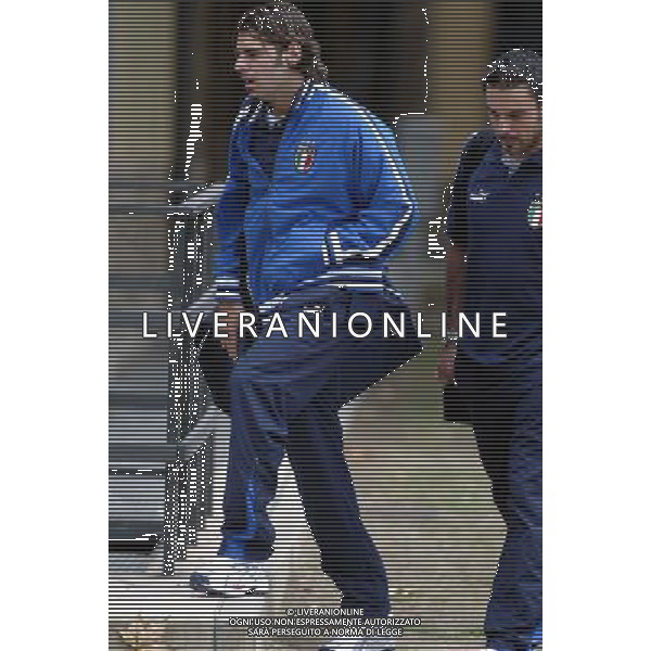 Coverciano (Fi) 07/10/2003 Allenamento della nazionale di calcio Nella foto: Perrotta Simone Ph Gianni Nucci/Aldo Liverani