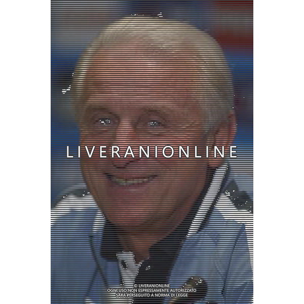 Coverciano (Fi) 07/10/2003 Allenamento della nazionale di calcio Nella foto: Trapattoni Giovanni Ph Gianni Nucci/Aldo Liverani