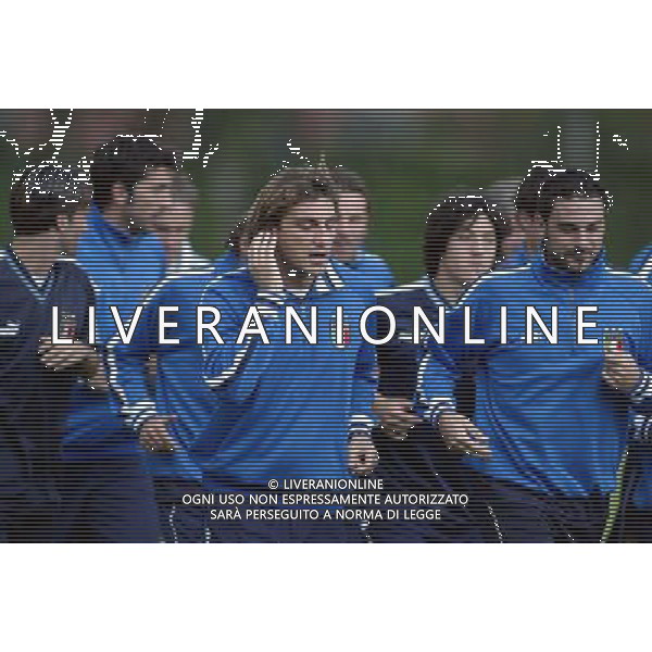 Coverciano (Fi) 07/10/2003 Allenamento della nazionale di calcio Nella foto: Allenamento del gruppo Ph Gianni Nucci/Aldo Liverani