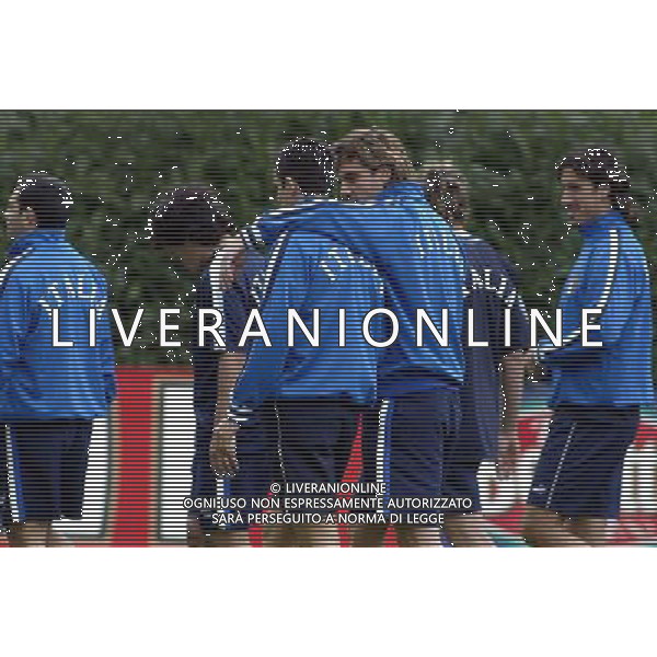 Coverciano (Fi) 07/10/2003 Allenamento della nazionale di calcio Nella foto: Inzaghi Filippo e Vieri Christian Ph Gianni Nucci/Aldo Liverani