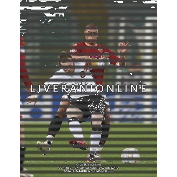 Roma Vs Manchester United 12 / 12 / 2007 - Uefa Champions League 2007/2008 - fase a gironi 6a giornata Gruppo F nella foto: Wayne Rooney contrastato da Matteo Ferrari ph Corradetti / ag. Aldo Liverani Sas
