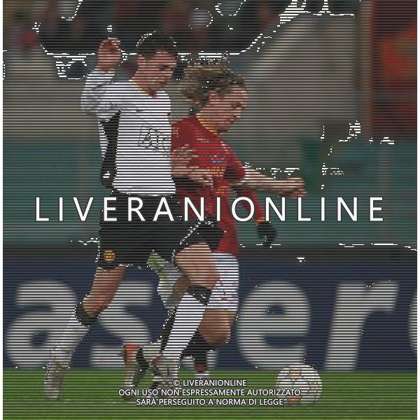 Roma - Manchester United - 12 / 12 / 2007 - Uefa Champions League 2007/2008 - fase a gironi 6a giornata Gruppo F nella foto: Chris EAGLES contrastato da Philippe MEXES ph Corradetti / ag. Aldo Liverani Sas