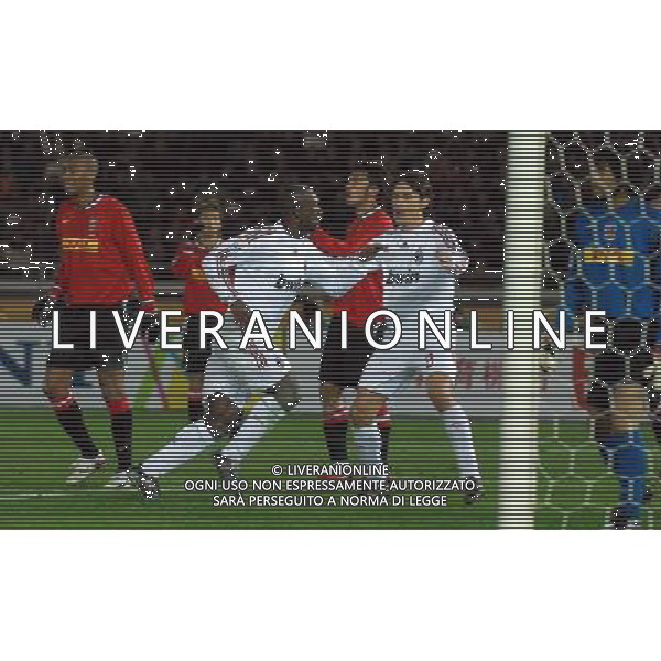 FIFA Club World Cup Japan 2007 Yokohama - 13.12.2007 Milan(ITA)vsUrawa Red Diamonds(JPN) Nella Foto:Clarence Seedorf esulta dopo il gol con filippo inzaghi /Ph.Vitez-Ag. Aldo Liverani