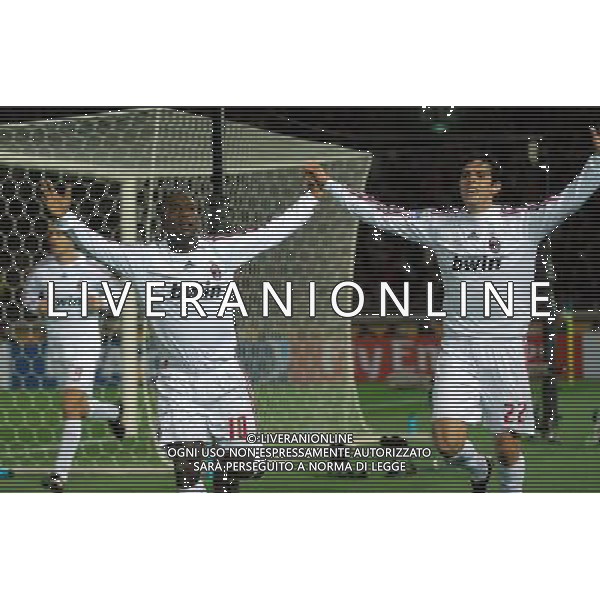 FIFA Club World Cup Japan 2007 Yokohama - 13.12.2007 Milan(ITA)vsUrawa Red Diamonds(JPN) Nella Foto:ESULTANZA DOPO IL GOL DI CLARENCE SEEDORF CON KAKA\' /Ph.Vitez-Ag. Aldo Liverani