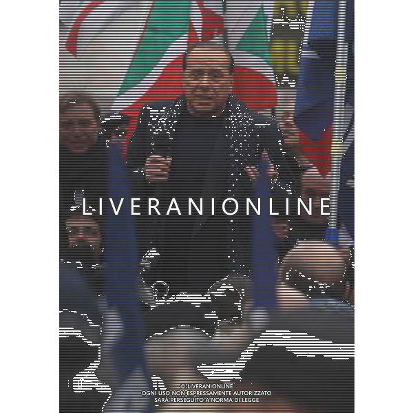 MILANO 15 DICEMBRE 2007 COMIZIO DI SILVIO BERLUSCONI IN PIAZZALE LAGOSTA, IN OCCASIONE DELLA MANIFESTAZIONE DEL PARTITO PENSIONATI NELLA FOTO: SILVIO BERLUSCONI PH FRANKY B - AG ALDO LIVERANI