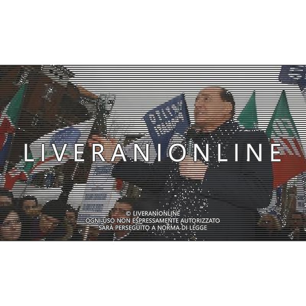 Milano 15 dicembre 2007 Comizio di Silvio Berlusconi in piazzale Lagosta a Milano nella foto: Silvio Berlusconi foto Andry / Ag. Aldo Liverani
