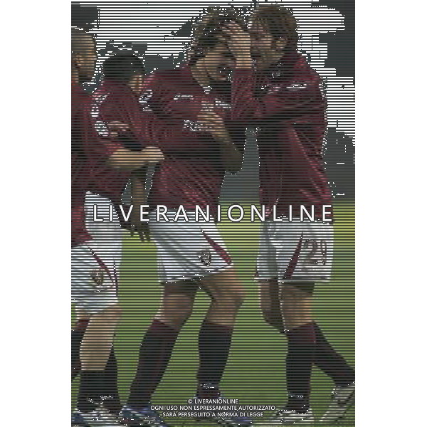 @Alessandro Falzone/Press Photo Torino 19-12-2007 Torino Roma Coppa Italia Tim 2007/2008 Sport,Calcio Nella foto: Esultanza di Comotto e compagni dopo il gol AG ALDO LIVERANI