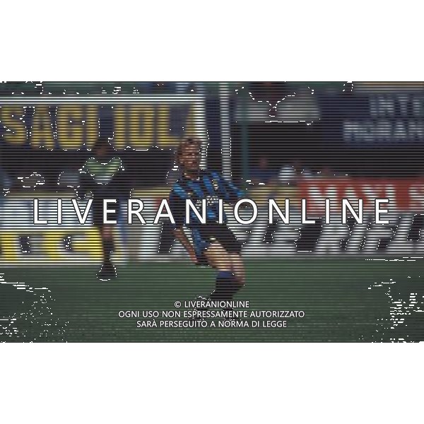 ANDREAS BREHME calciatore dell\'Inter - anni\'90 foto della stagione 91/92 ph archivio ag. aldo liverani sas