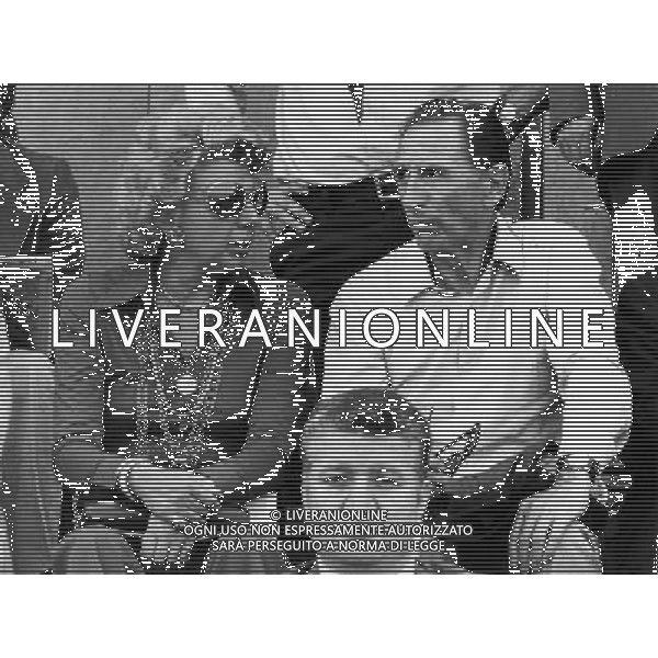 Sig.ra Renata Fraizzoli moglie di Ivanoe Presidente Inter anni \'70 in tribuna con Silvio Piola ph archivio ag. aldo liverani sas retrospettiva