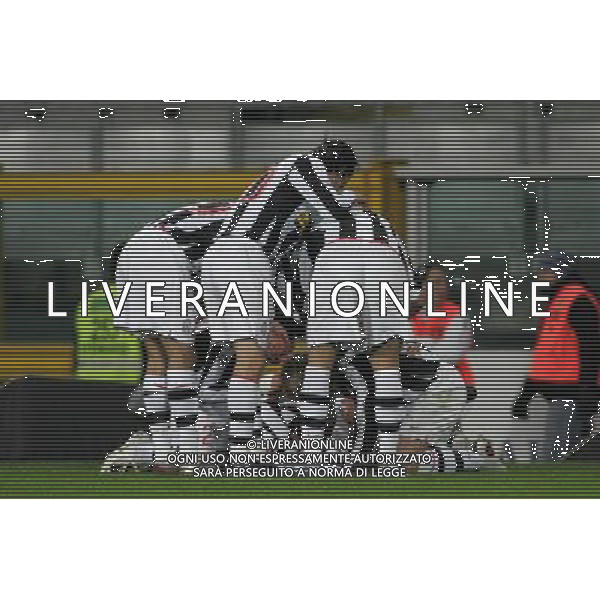 ©Alessandro Falzone/Press Photo/Ag. Aldo Liverani 15-01-2008 Torino Sport Calcio Juventus Empoli Coppa Italia Tim Cup 2007/2008 Nella foto: Abbracci Esultanza Juventus