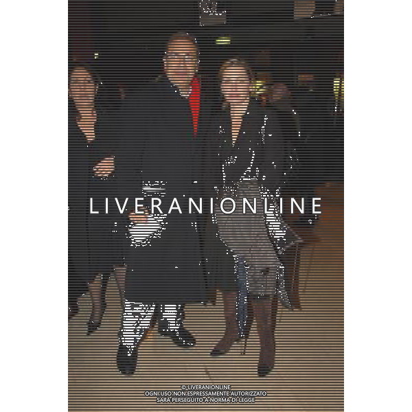 ROMA 16 GENNAIO 2008 TEATRO SISTINA PRIMA DELLO SPETTACOLO DI LORETTA GOGGI \'SE STASERA SONO QUI\' NELLA FOTO: ENZO DE CARO FOTO AGENZIA ALDO LIVERANI