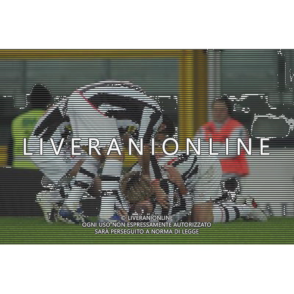 ©Alessandro Falzone/Press Photo/Ag. Aldo Liverani 15-01-2008 Torino Sport Calcio Juventus - Empoli Coppa Italia Tim Cup 2007/2008 Nella foto: abbracci Esultanza Juventus