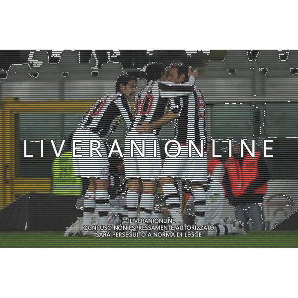©Alessandro Falzone/Press Photo/Ag. Aldo Liverani 15-01-2008 Torino Sport Calcio Juventus - Empoli Coppa Italia Tim Cup 2007/2008 Nella foto: abbracci Esultanza Juventus