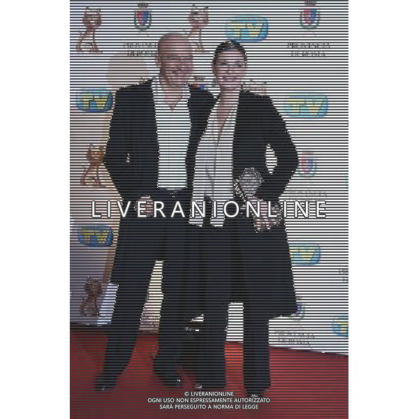 ROMA 20 01 2008 SERATA DI PREMIAZIONE DEI TELEGATTI NELLA FOTO CLAUDIO BISIO VANESSA INCONTRADA AG ALDO LIVERANI