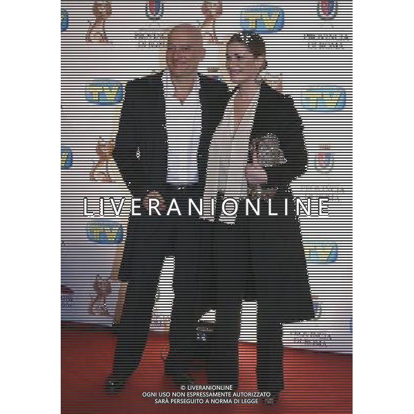 ROMA 20 01 2008 SERATA DI PREMIAZIONE DEI TELEGATTI NELLA FOTO CLAUDIO BISIO VANESSA INCONTRADA AG ALDO LIVERANI