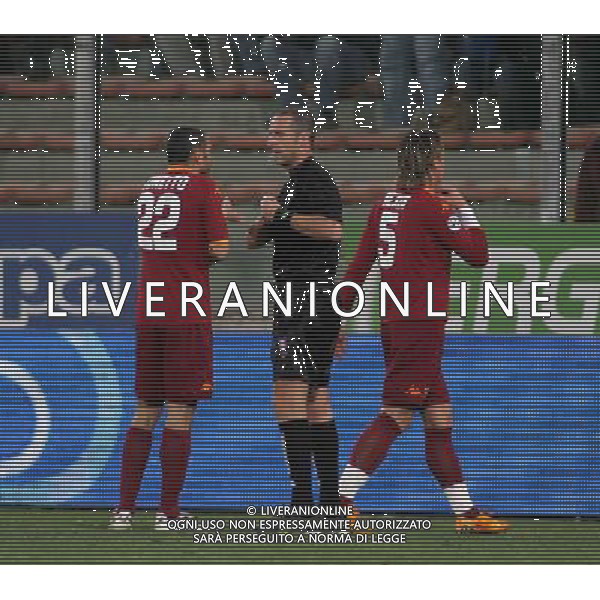 ©Alessandro Falzone/Press Photo 23-01-2008 Genova Sampdoria Roma Coppa Italia Tim 2007 2008 Nella foto: philippe mexes viene espulso dall\'arbitro morganti AG ALDO LIVERANI