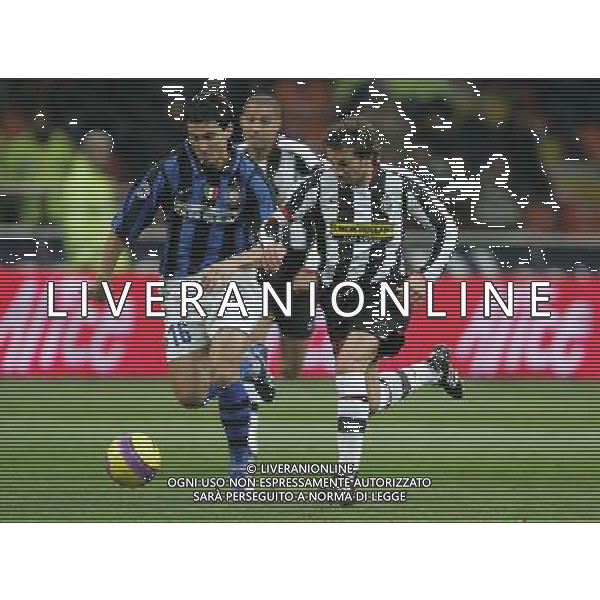 Milano 23 gennaio 2008 Inter - Juventus quarti di finale coppa italia gara di andata nella foto: Del Piero Alessandro e Nicolas Burdisso foto Andry / Ag. Aldo Liverani