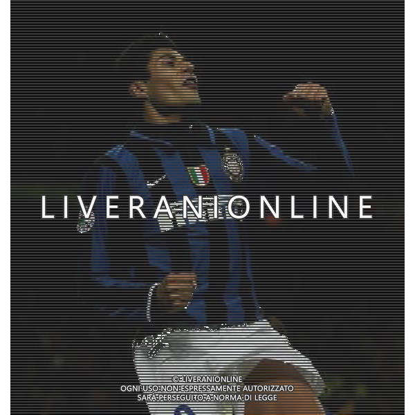 Milano 23 gennaio 2008 Inter - Juventus quarti di finale coppa italia gara di andata nella foto: esultanza dopo il secondo gol di Cruz Julio Ricardo foto Andry / Ag. Aldo Liverani