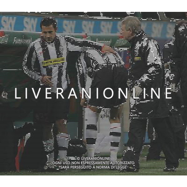 Milano 24/01/2008 coppa italia tim 2007/08 inter-juventus 2:2 nella foto marco marchionni esce per infortunio ph marco luzzani/ag aldo liverani s.a.s.