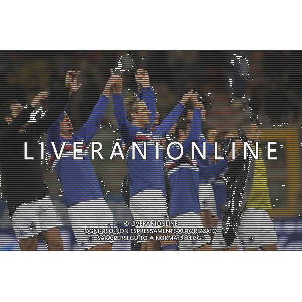 Sampdoria - Roma Tim Cup 2007 2008 23-01-2008 Genova Nella foto: esultanza a fine gara con Saluto finale dei calciatori della Sampdoria rivolto ai tifosi ©Alessandro Falzone/Press Photo/Ag. Aldo Liverani