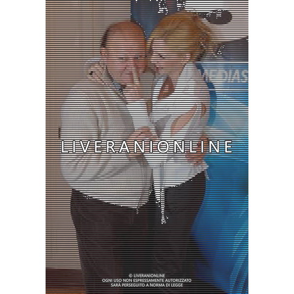 MILANO 25/1/2008 VIA MANZONI, 25 PRESENTAZIONE DELLA NUOVA EDIZIONE DI \'LA SAI ULTIMA\' NELLA FOTO LORELLA CUCCARINI E MASSIMO BOLDI FOTO MARIO ROMANO/AG ALDO LIVERANI